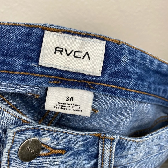 RVCA Boyfriend Distressed Denim Shorts size 30 - Picture 8 of 14